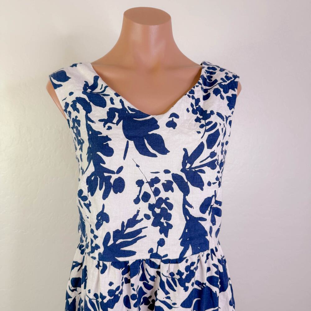 Magaschoni Bold Shadow Fauna Linen Smocked Midi Dress Blue White Size 10 NWT - Picture 3 of 9